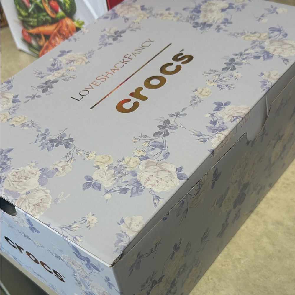 CROCS Love Shack Fancy Collector edition